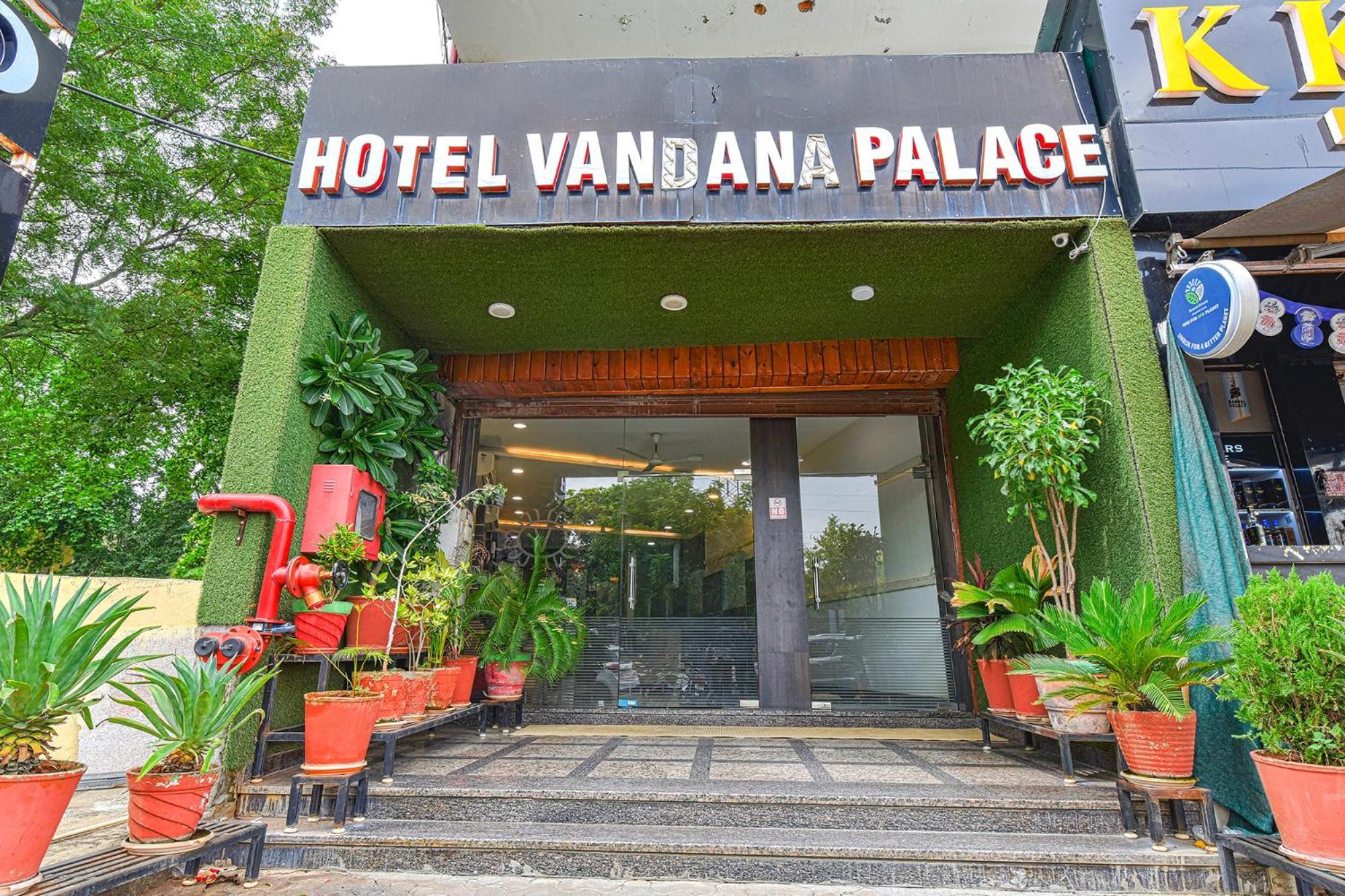 Hotel Vandana Palace Kota  Bagian luar foto